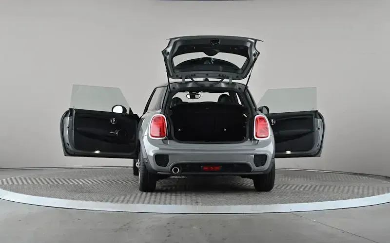 Used Mini Cooper Hatch 136 HP (100 kW) 2019 Grey Hatchback