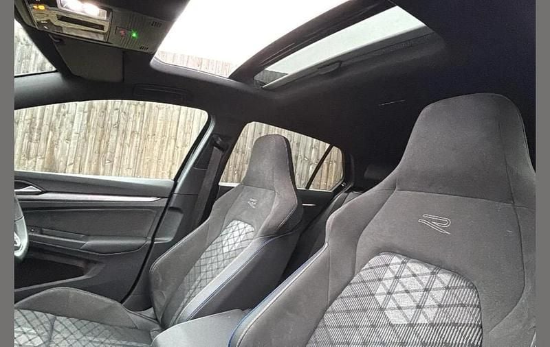 Used VW Golf VIII R-line 150 HP (110 kW) 2024 Black Hatchback