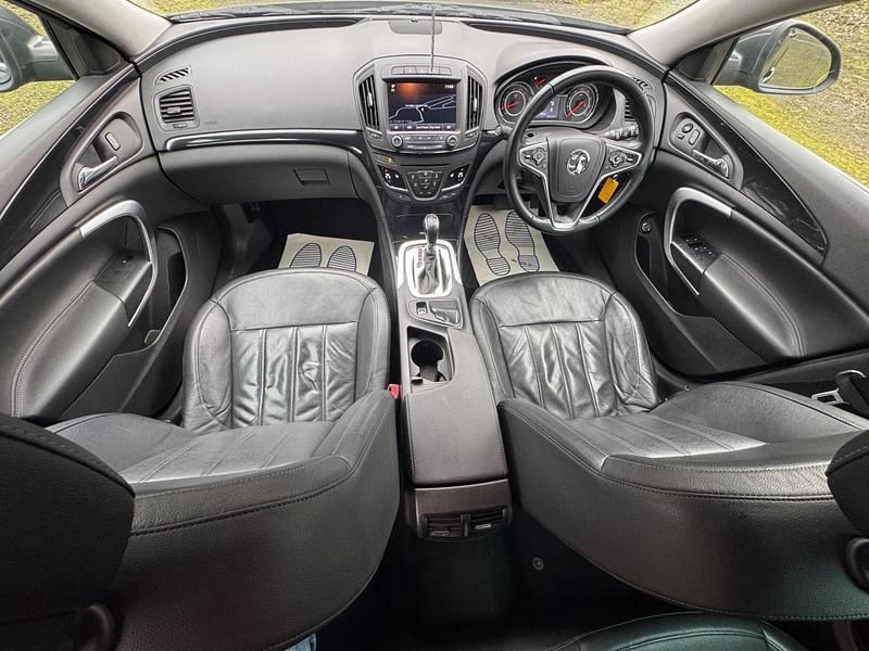 Used Vauxhall Insignia Elite 163 HP (119 kW) 2014 Grey Estate