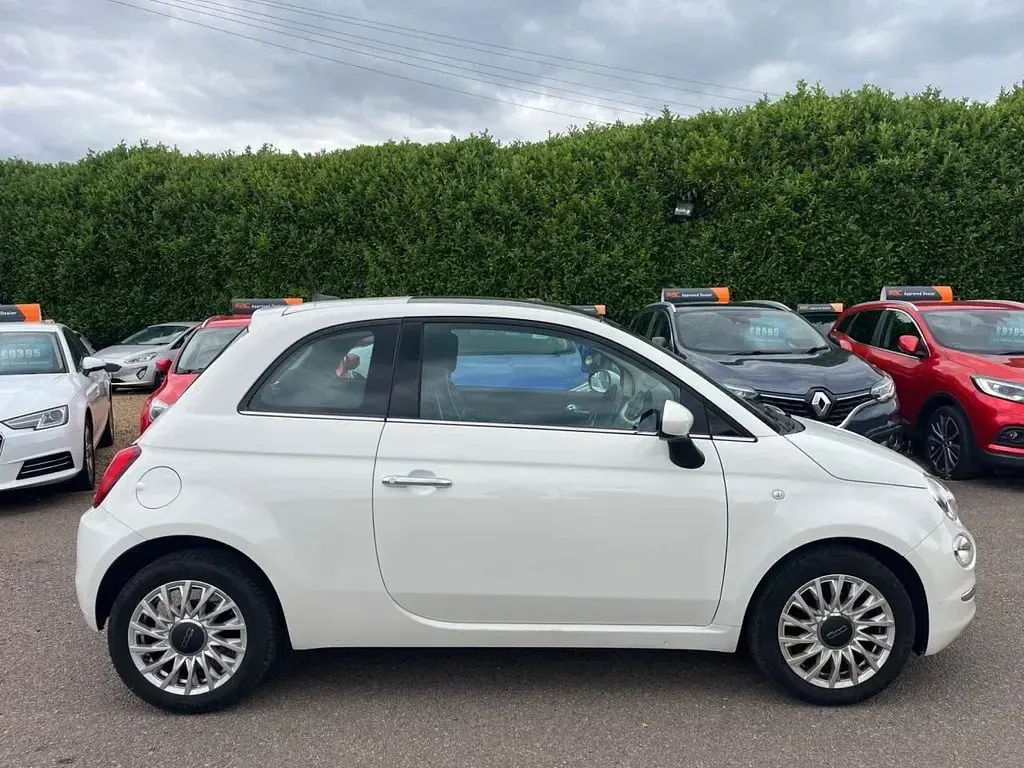 Used Fiat 500 Lounge 69 HP (50 kW) 2017 White Hatchback