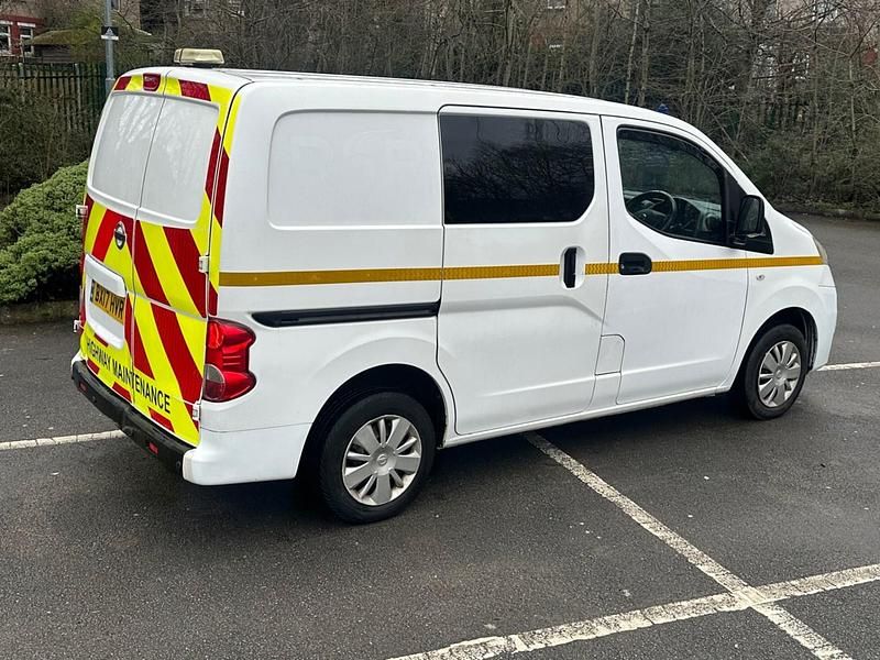 Used Nissan NV200 Acenta 2017 White MPV