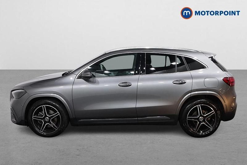 Used Mercedes GLA200 Executive 163 HP (119 kW) 2025 Grey SUV