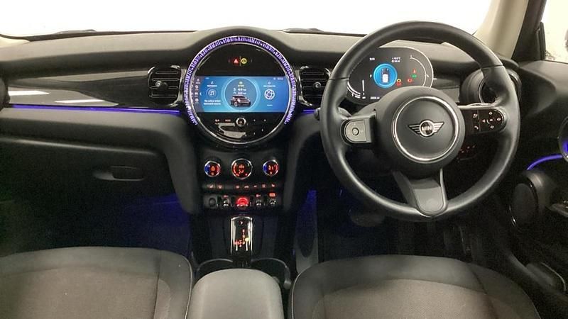 Used Mini Cooper Classic 134 HP (98 kW) 2022 Silver Hatchback