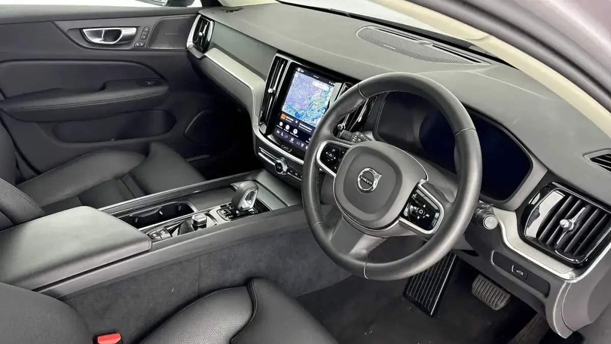 Used Volvo V60 Ultra 194 HP (142 kW) 2026 Estate