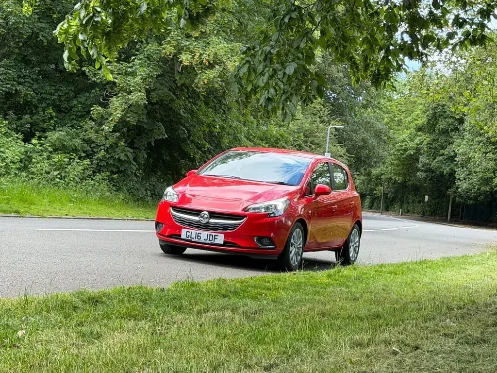 Used Vauxhall Corsa 90 HP (66 kW) 2016 Red Hatchback