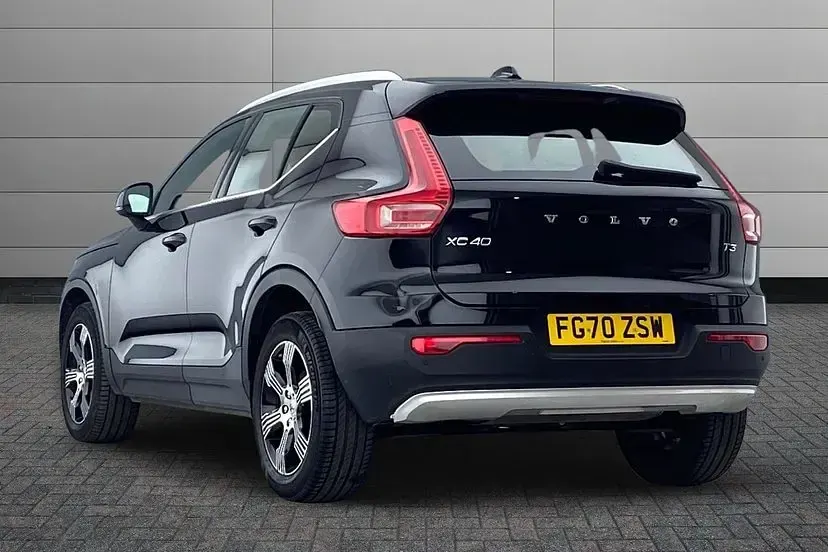 Used Volvo XC40 Inscription 163 HP (119 kW) 2020 Black SUV