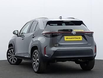 Used Toyota Yaris Hybrid Design 116 HP (85 kW) 2023 Grey Estate