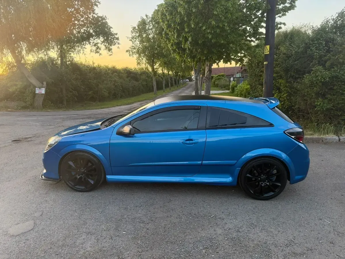 Used Vauxhall Astra 2008 Blue Hatchback