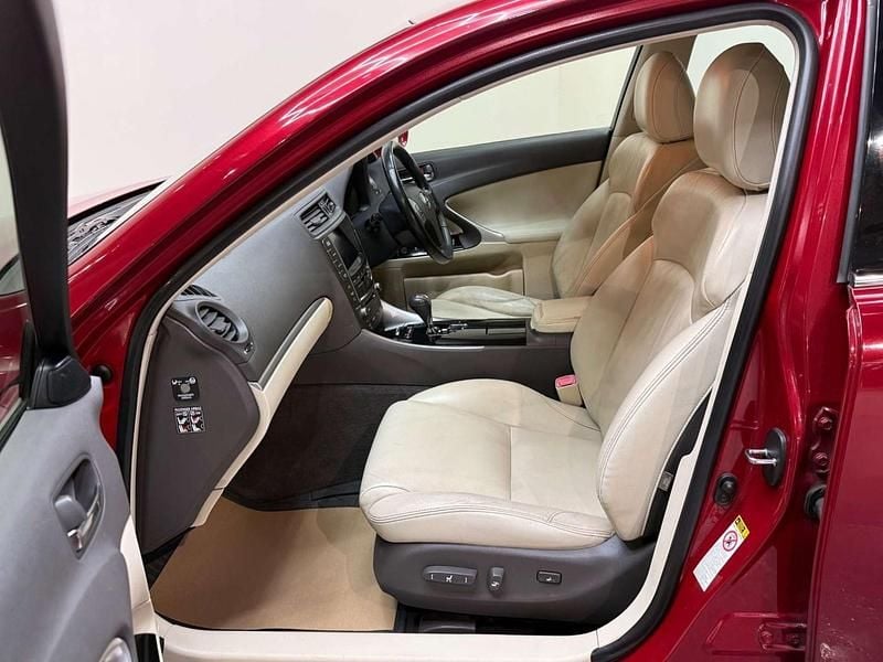 Used Lexus IS250 2011 Red Sedan