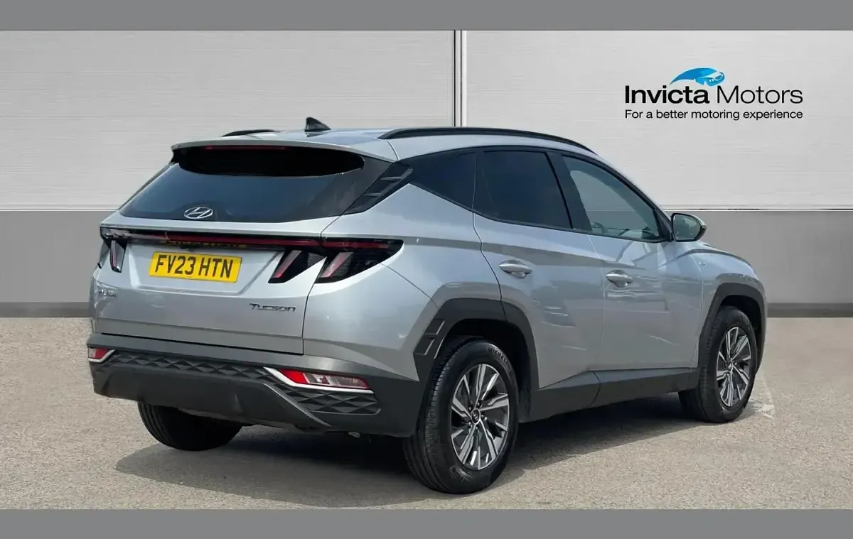 Used Hyundai Tucson SE 147 HP (108 kW) 2023 Silver SUV