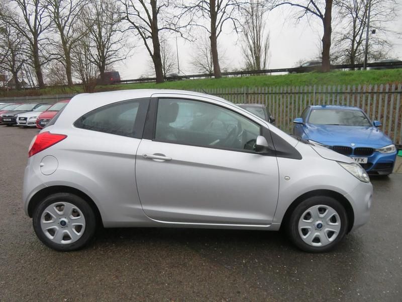 Used Ford Ka 69 HP (50 kW) 2014 Silver Hatchback