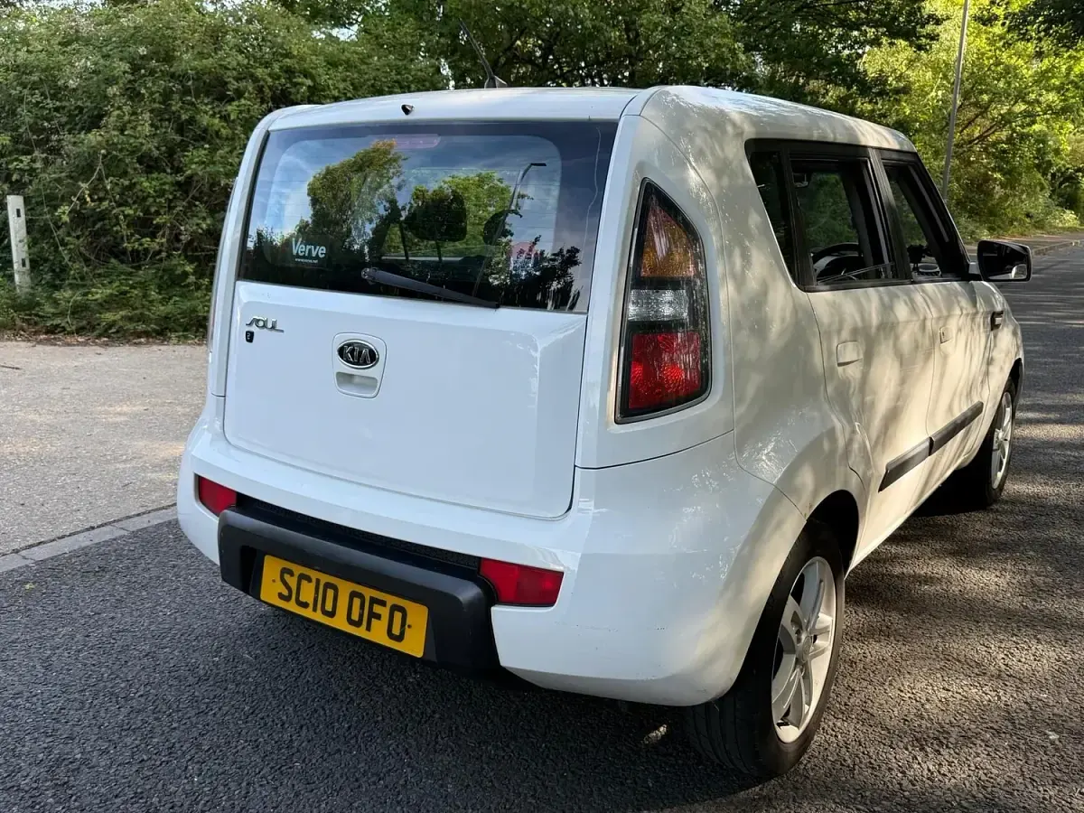 Used Kia Soul 124 HP (91 kW) 2010 White SUV
