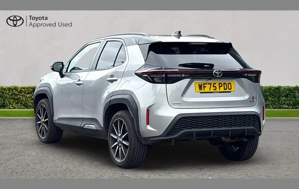 Used Toyota Yaris Cross Sport 128 HP (94 kW) 2025 Silver SUV