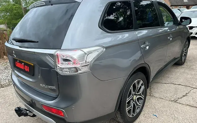 Used Mitsubishi Outlander 150 HP (110 kW) 2015 SUV