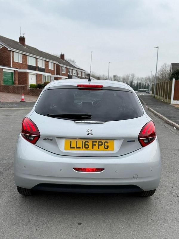 Usado Peugeot 208 Allure 2016 Prateado Citadino