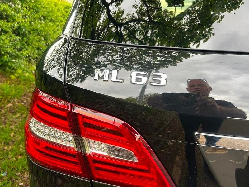 Käytetty Mercedes ML63 AMG AMG 2013 Musta Katumaasturi