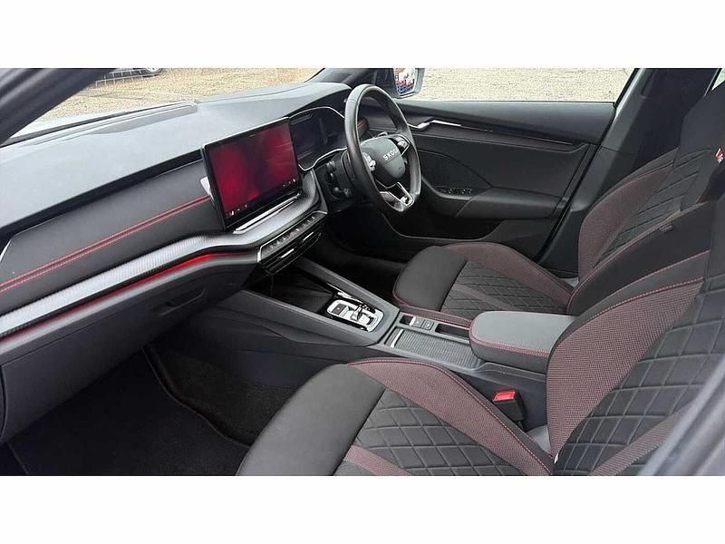 Used Skoda Octavia vRS 265 HP (194 kW) 2025 Moon white metallic Hatchback