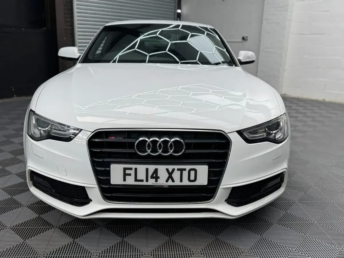 Second-hand Audi A5 S-Line 170 CP (125 kW) 2014 Alb Coupe