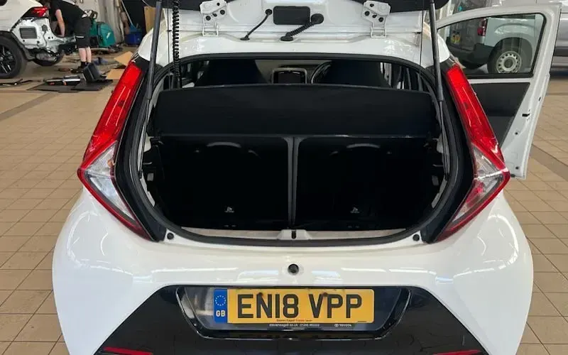 Used Toyota Aygo X-play 72 HP (52 kW) 2018 White Hatchback