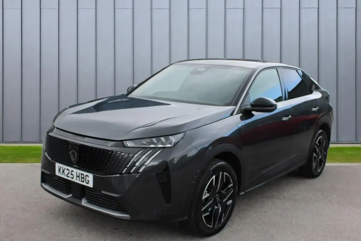 Used Peugeot 3008 GT 143 HP (105 kW) 2025 Grey SUV