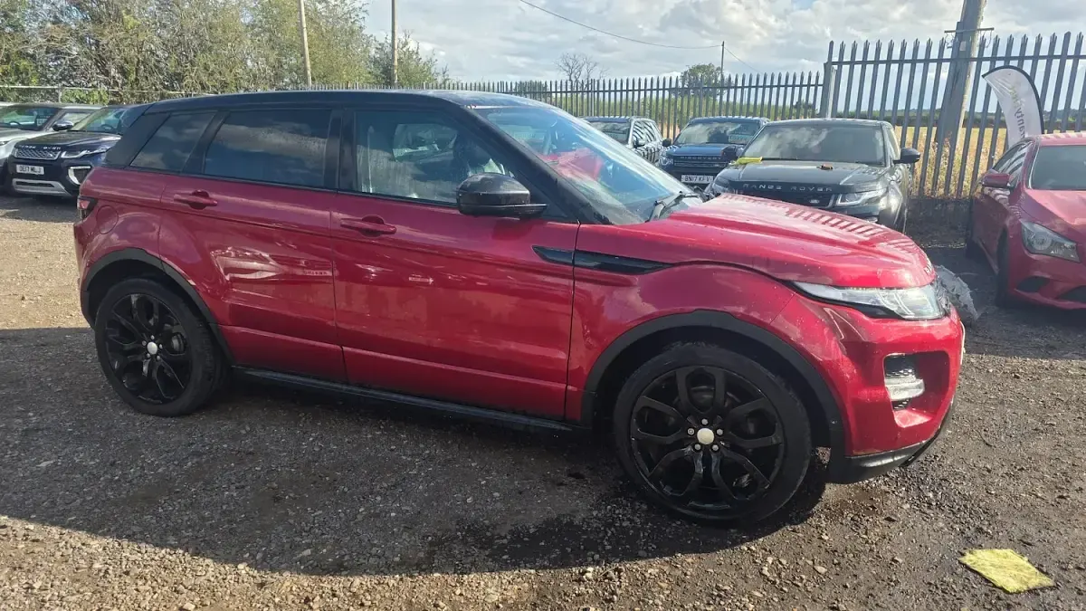 Used Land Rover Range Rover evoque Dynamic 2015 Red Estate
