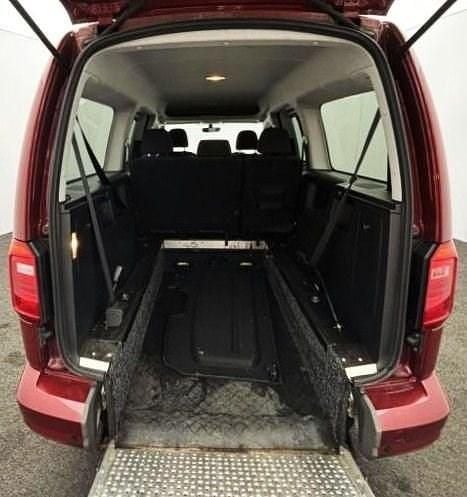 Red Used 2020 VW Caddy Maxi S MPV | £17,490 (Good price) - Image 1/4