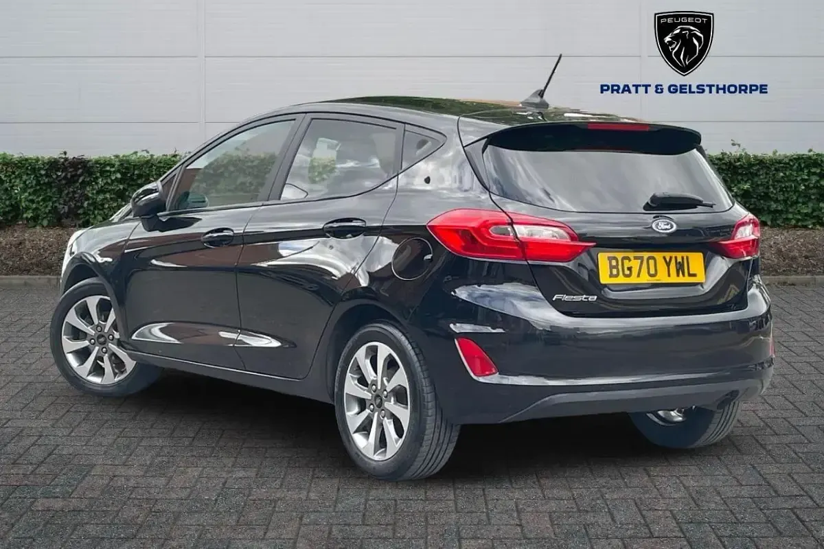 Używany Ford Fiesta Trend 94 KM (69 kW) 2020 Czarny Hatchback