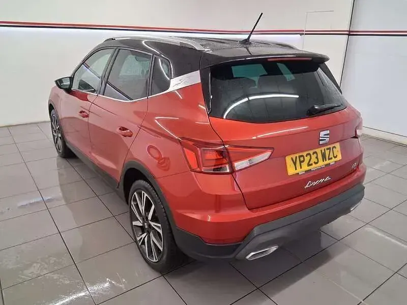 Used Seat Arona FR 110 HP (80 kW) 2023 Red SUV