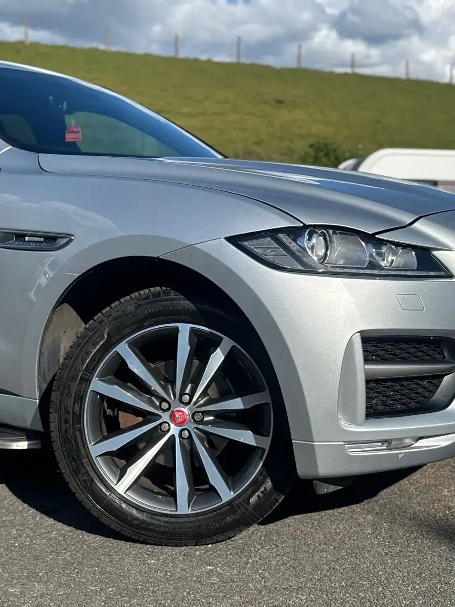 Used Jaguar F-Pace R-Sport 2018 Silver SUV