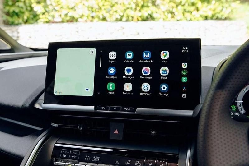 Used Toyota C-HR Design 223 HP (164 kW) 2024 Eclipse black SUV