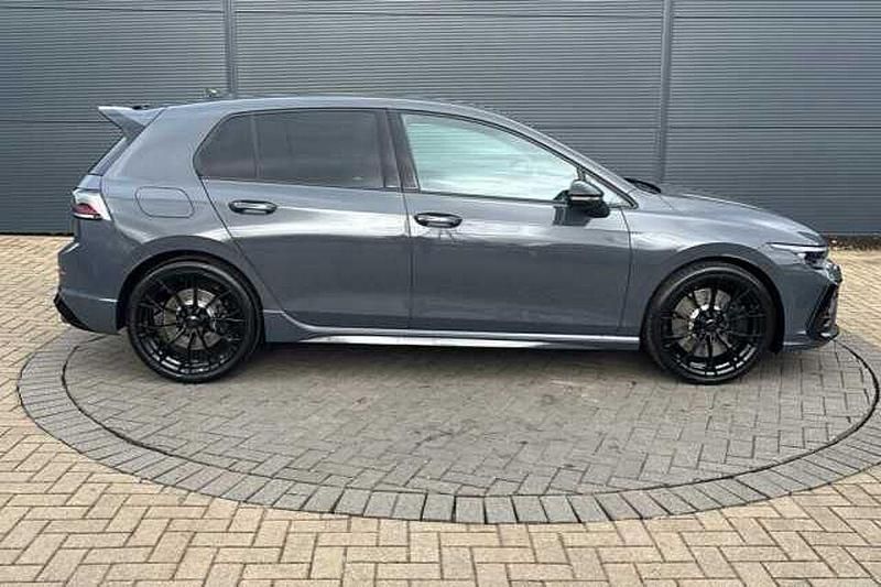 New VW Golf VIII 333 HP (244 kW) 2025