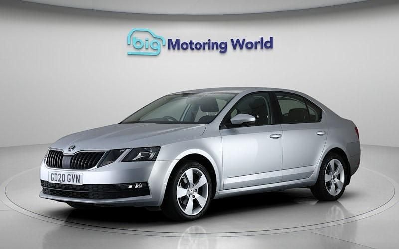 Used Skoda Octavia SE Drive 116 HP (85 kW) 2020 Silver Hatchback