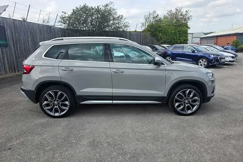 Used Skoda Karoq Scout 4x4 150 HP (110 kW) 2019 Meteor grey SUV