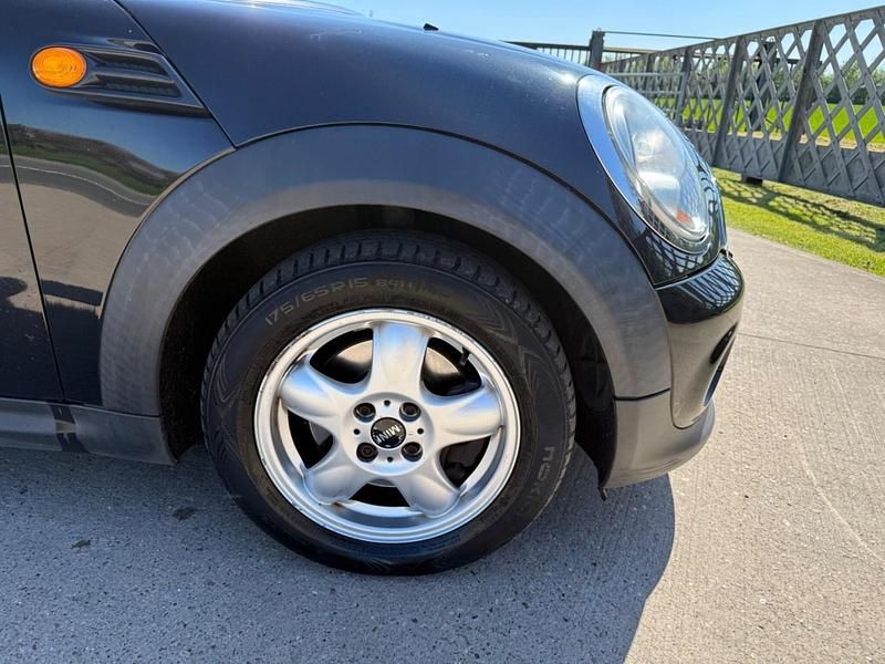 Begagnad Mini Cooper Cabriolet 2011 Svart Cab