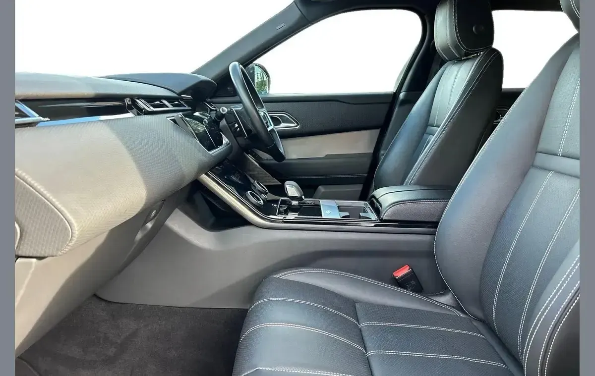Used Land Rover Range Rover Velar SE Dynamic 200 HP (147 kW) 2024 White SUV