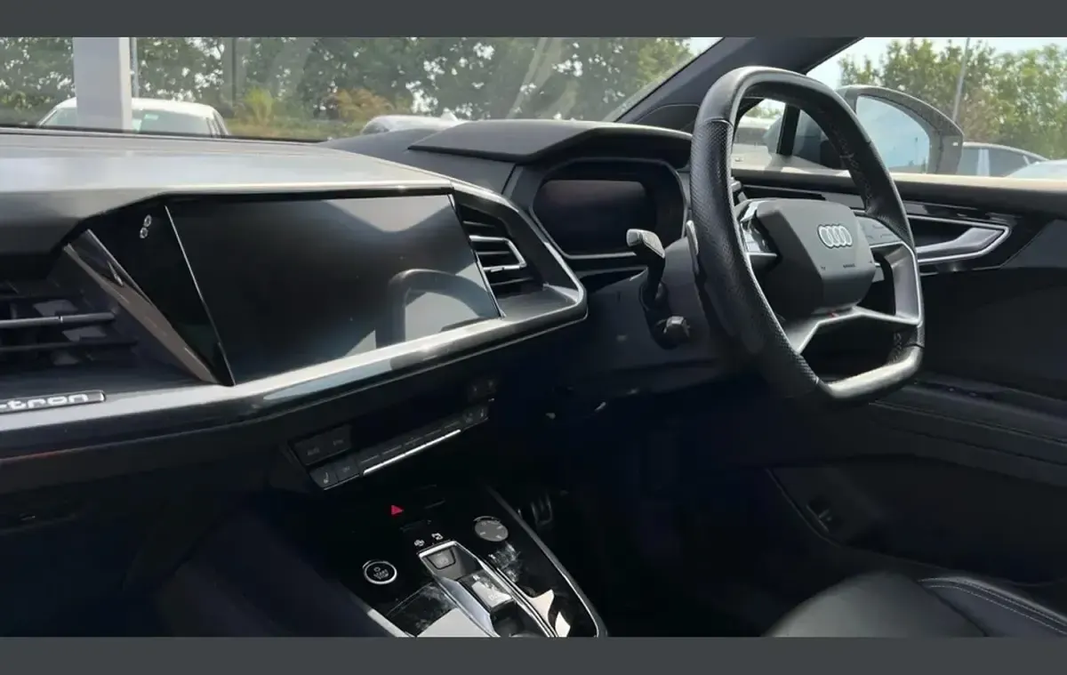 Used Audi Q4 e-tron S-Line 219 kW (299 HP) 2021 Blue SUV