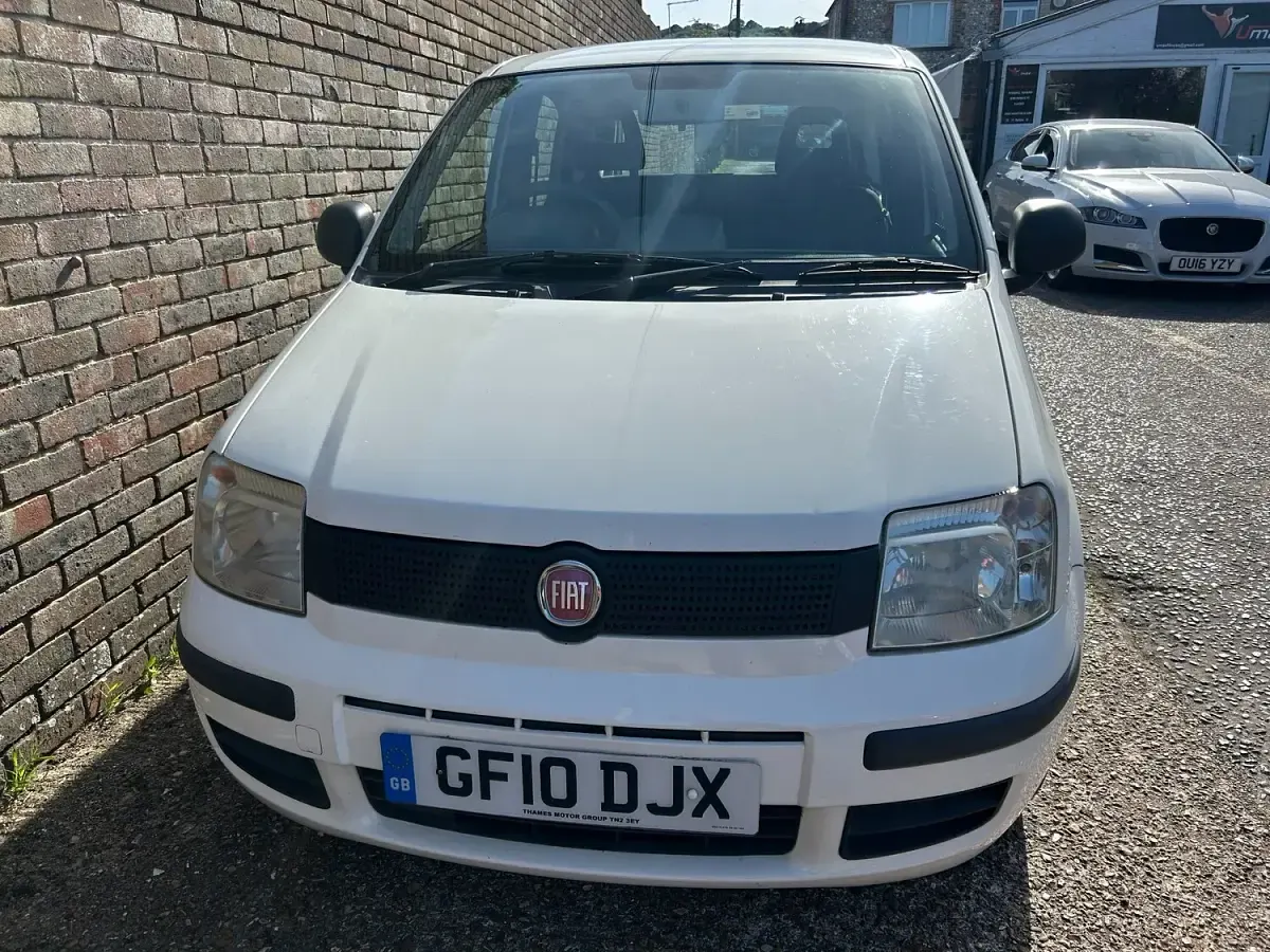 Used Fiat Panda Active 54 HP (39 kW) 2010 White Hatchback