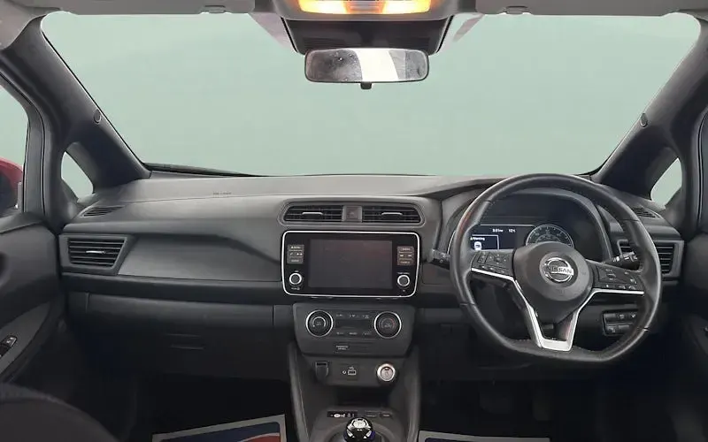 Occasion Nissan Leaf Acenta 110 kW (150 ch) 2021 Rouge Citadine