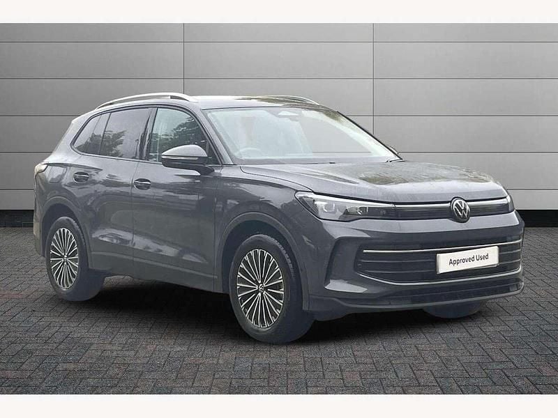 Grey Used 2025 VW Tiguan Match SUV | £30,490 (A bit pricey) - Image 1/3