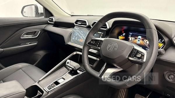 Used MG ZS Trophy 196 HP (144 kW) 2025 White SUV