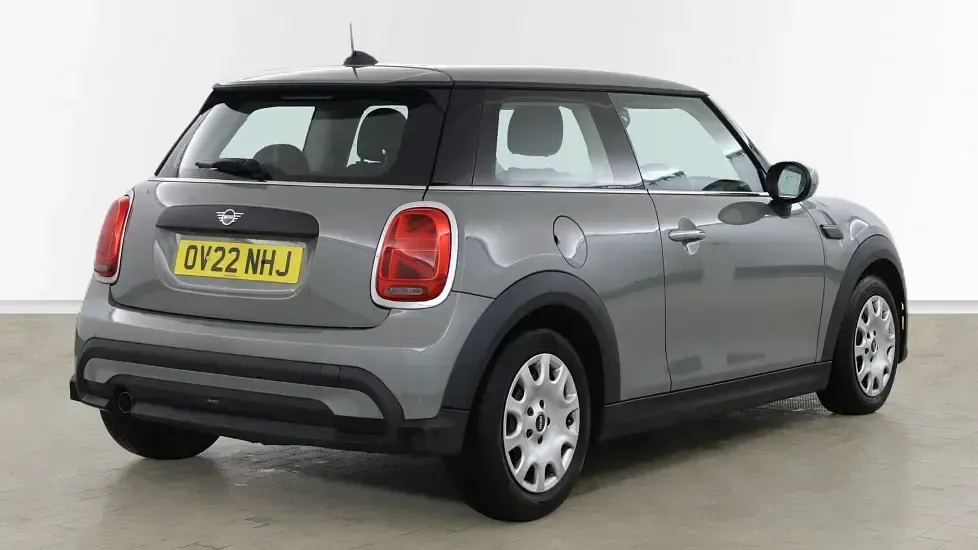 Used Mini ONE Classic 101 HP (74 kW) 2022 Grey Hatchback