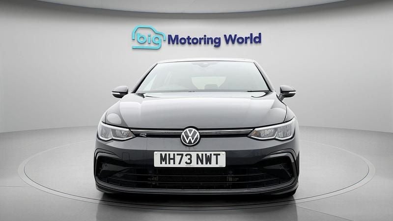 Used VW Golf VIII R-line 148 HP (108 kW) 2024