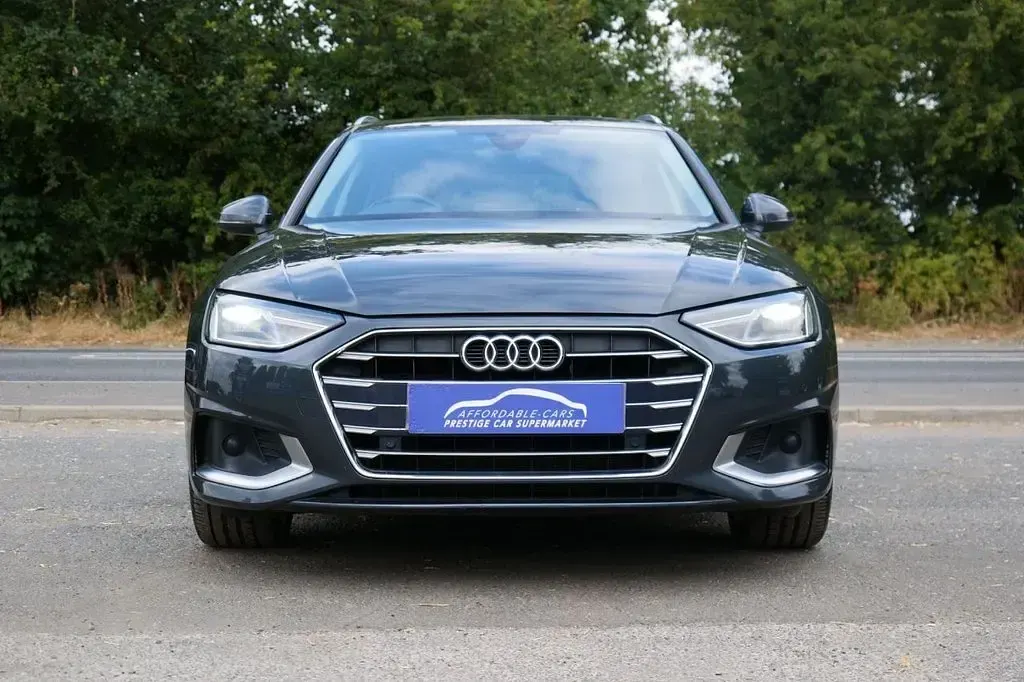 Used Audi A4 Sport 163 HP (119 kW) 2019 Grey Estate