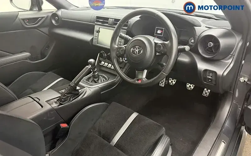 Used Toyota GR86 235 HP (172 kW) 2022 Grey Coupe