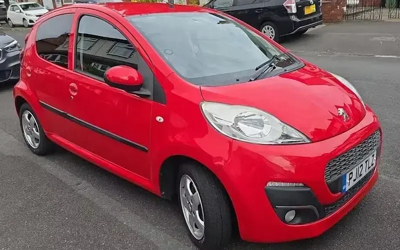 Used Peugeot 107 Allure 68 HP (50 kW) 2012 Hatchback