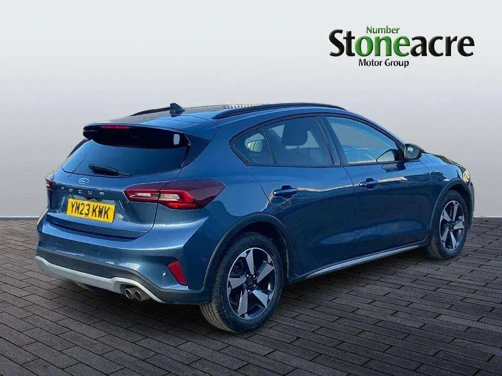 Used Ford Focus Active 123 HP (90 kW) 2023 Blue Hatchback