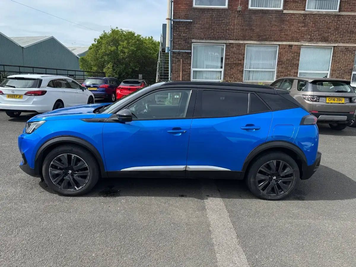Used Peugeot e-2008 GTi 100 kW (136 HP) 2020 Blue SUV