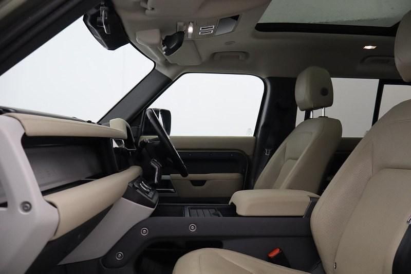 Used Land Rover Defender SE 300 HP (220 kW) 2022 Green SUV