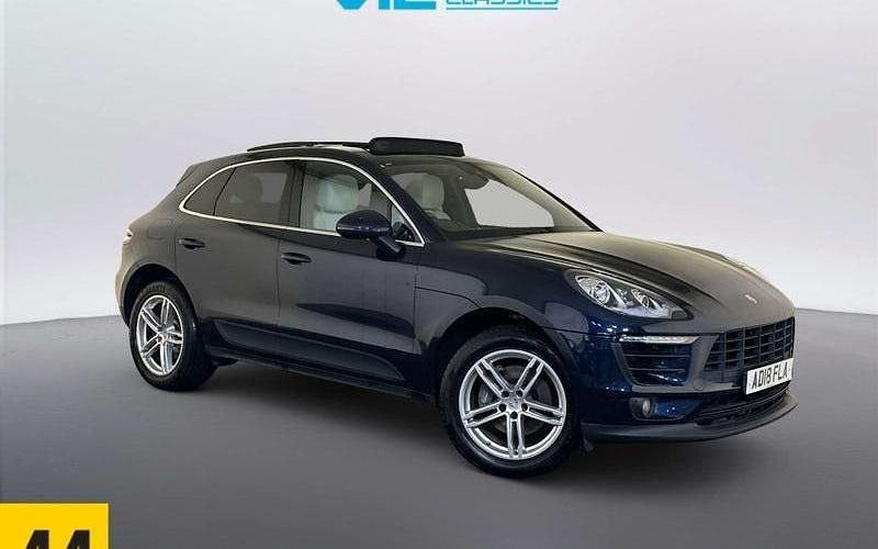 Used Porsche Macan 252 HP (185 kW) 2017 Blue SUV