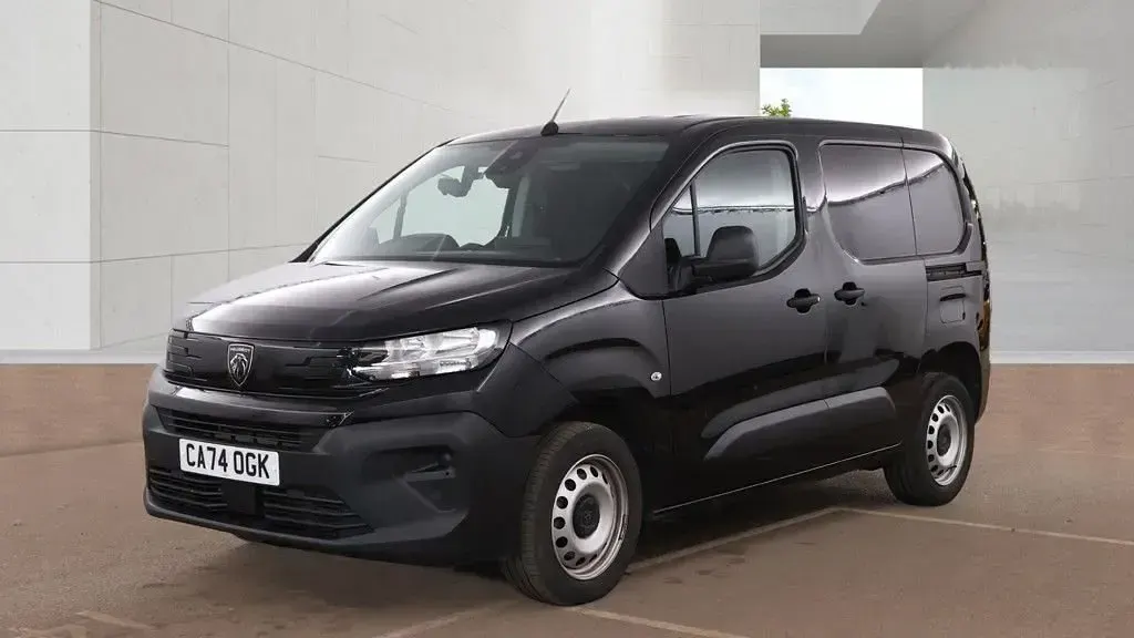 Used Peugeot Partner 129 HP (94 kW) 2024 Black MPV